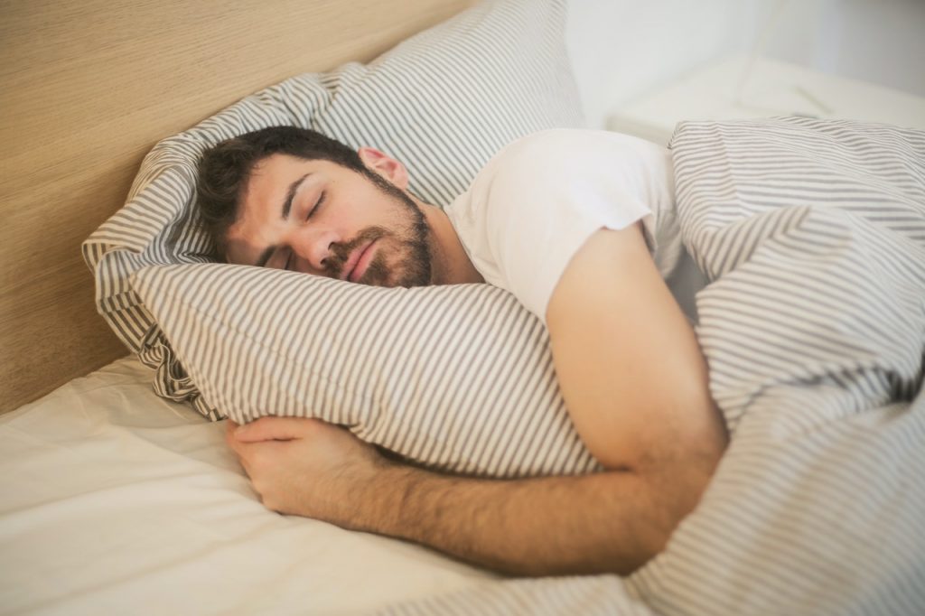 Un truco para dormir bien y combatir el estrés